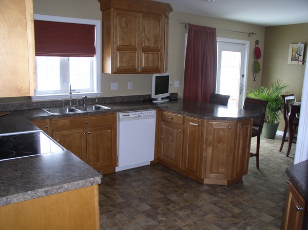 282 Christopher Drive Springfield, MA 01119 - Photo 7 of 27 Gallery Image 7