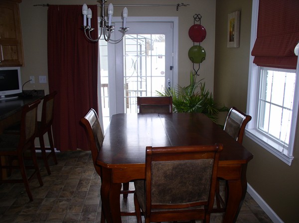 282 Christopher Drive Springfield, MA 01119 - Photo 10 of 27 Gallery Image 10