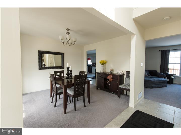 424 Longview Drive Sinking Spring, PA 19608 - Photo 6 of 24 Dining Room