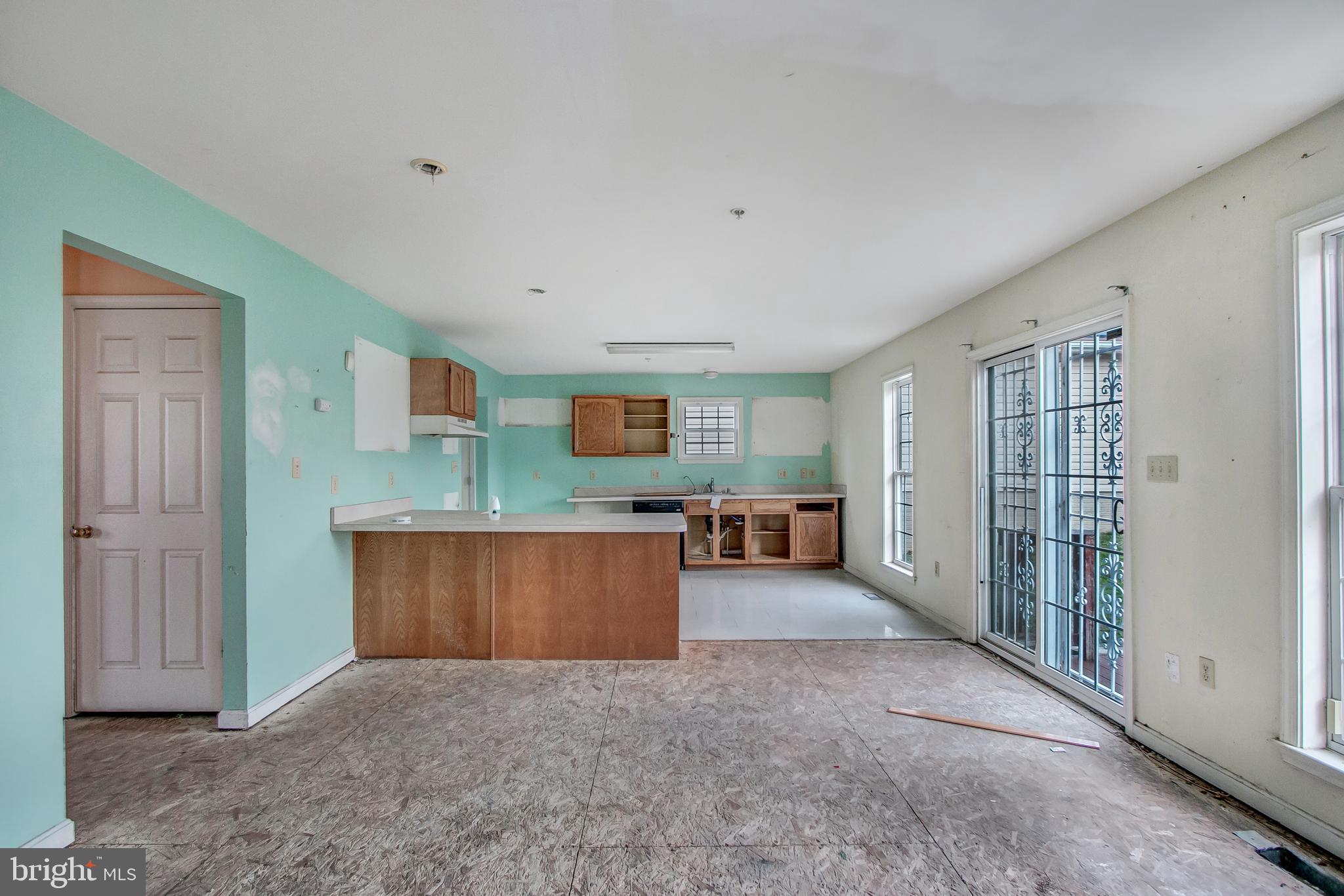 1 Ridge Road Southeast Washington, DC 20019 - Photo 12 of 34 Gallery Image 12