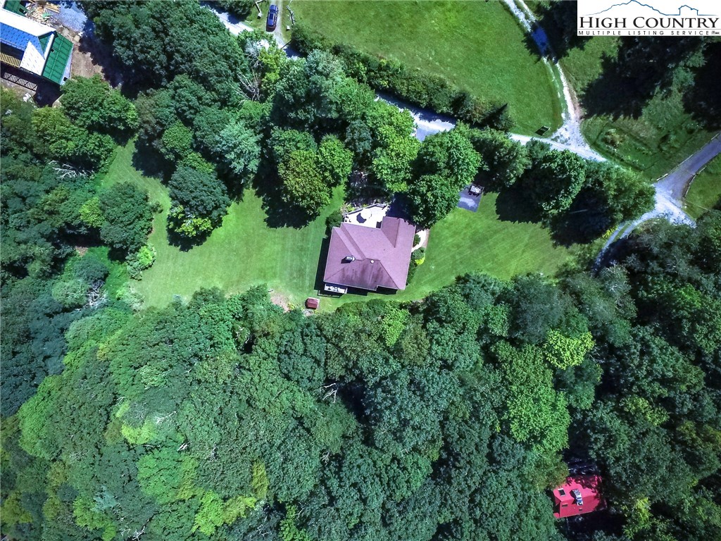 409 Blueberry Lane Boone, NC 28607 - Photo 23 of 35 Gallery Image 23