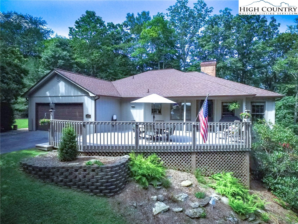 409 Blueberry Lane Boone, NC 28607 - Photo 3 of 35 Gallery Image 3