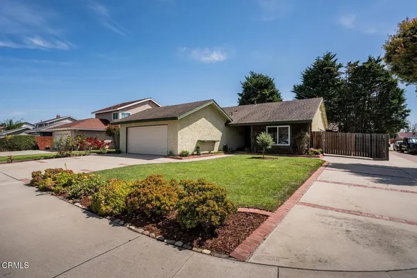 $835,000 | 1180 Bogota Court, Oxnard, CA 93035