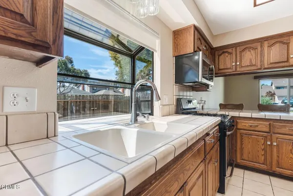 $835,000 | 1180 Bogota Court, Oxnard, CA 93035