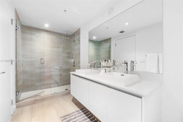 $850,000 | 1600 Southwest 1st Avenue, Unit 707, Miami, FL 33129