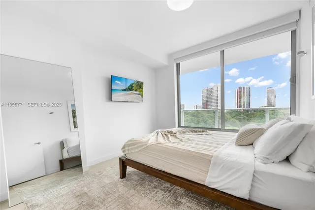 $850,000 | 1600 Southwest 1st Avenue, Unit 707, Miami, FL 33129