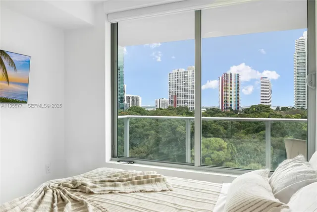 $850,000 | 1600 Southwest 1st Avenue, Unit 707, Miami, FL 33129