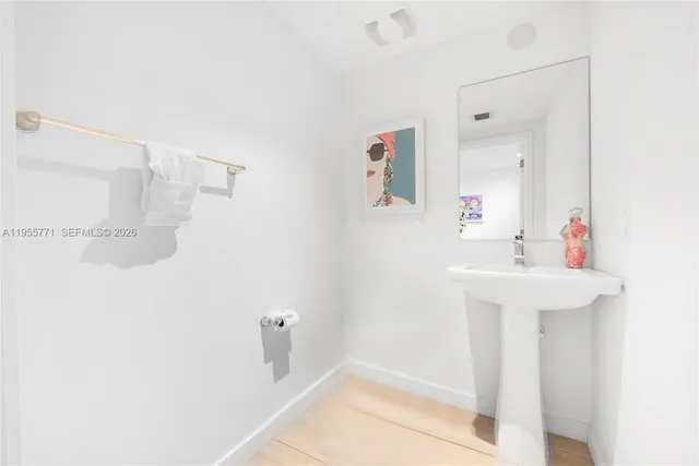 $850,000 | 1600 Southwest 1st Avenue, Unit 707, Miami, FL 33129