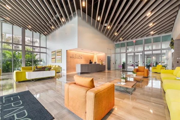 $800,000 | 1600 Southwest 1st Avenue, Unit 707, Miami, FL 33129
