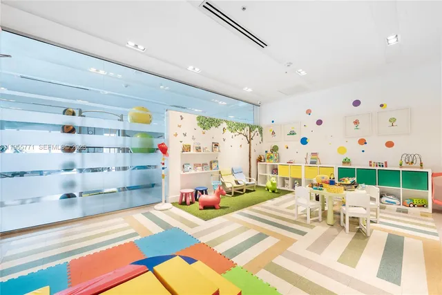 $850,000 | 1600 Southwest 1st Avenue, Unit 707, Miami, FL 33129