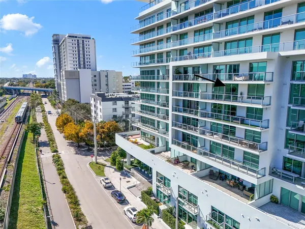 $800,000 | 1600 Southwest 1st Avenue, Unit 707, Miami, FL 33129