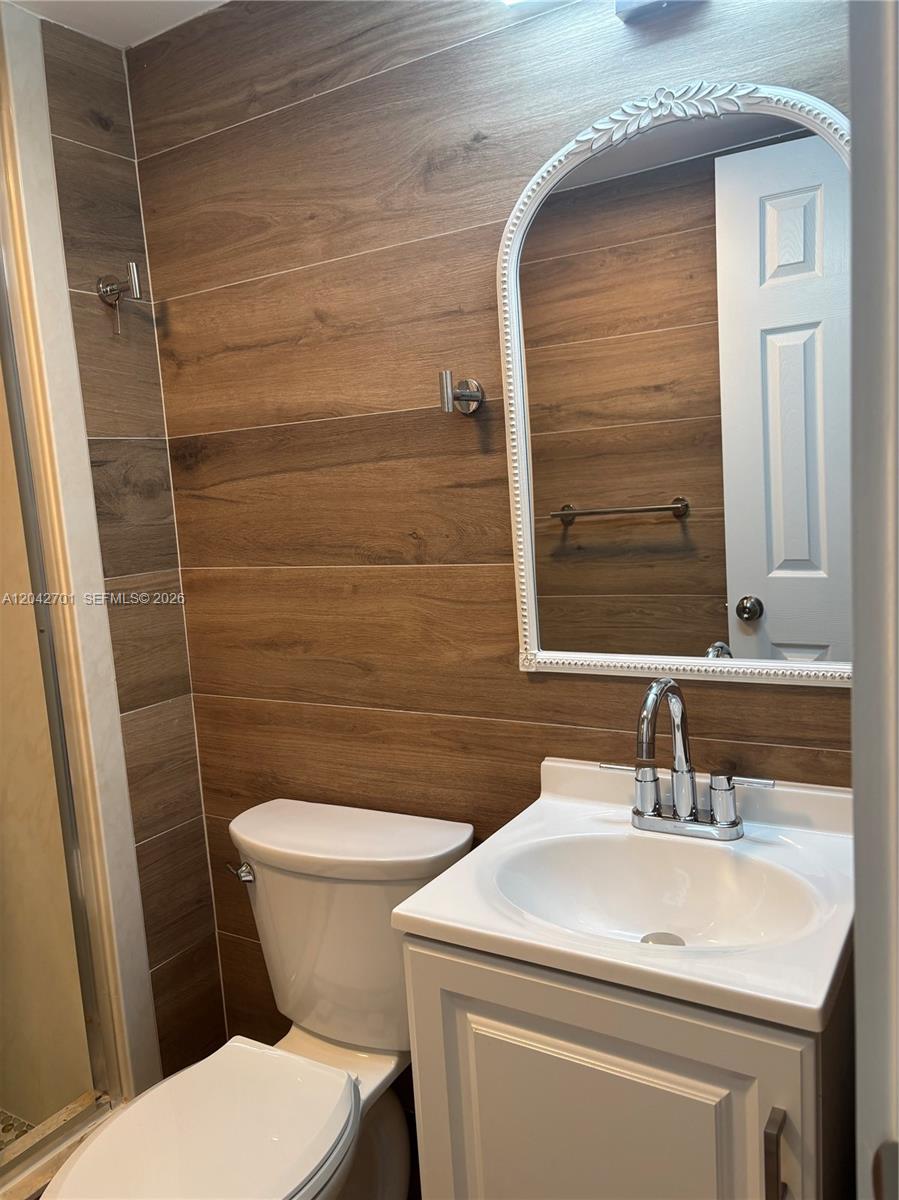 300 Berkley Road, Unit 103 Hollywood, FL 33024 - Photo 26 of 31