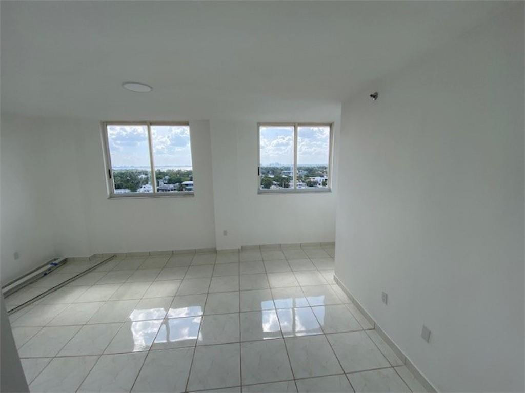 6422 Collins Avenue, Unit 1003 Miami, FL 33141 - Photo 16 of 22 Photo 16
