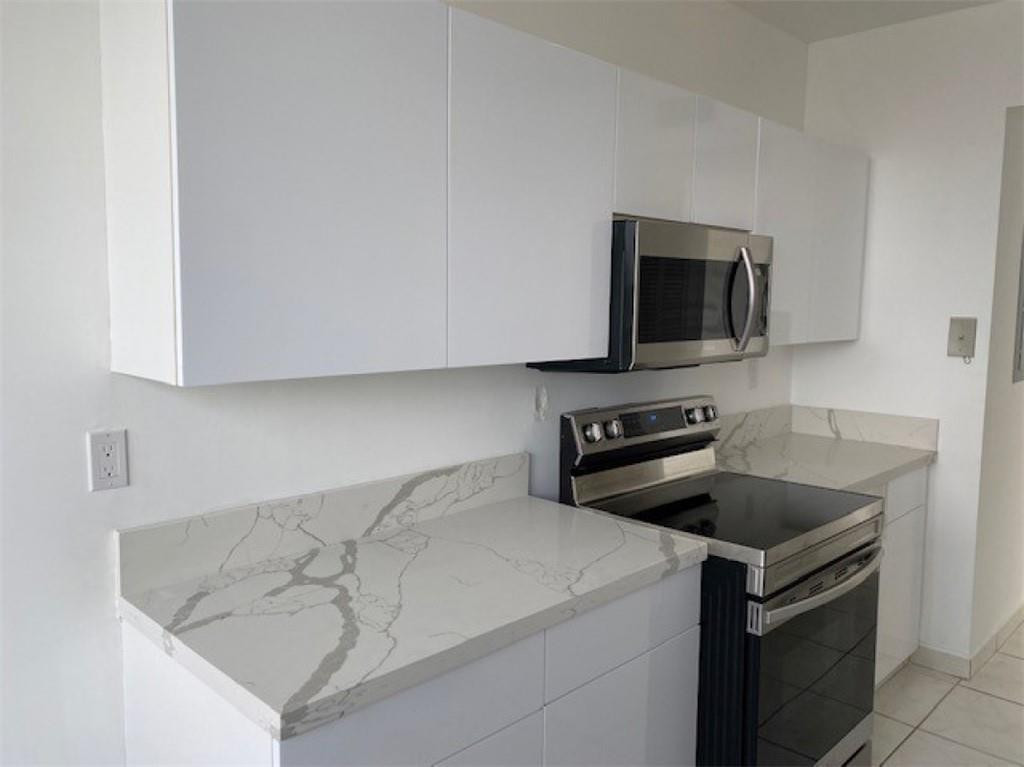 6422 Collins Avenue, Unit 1003 Miami, FL 33141 - Photo 22 of 22 Photo 23