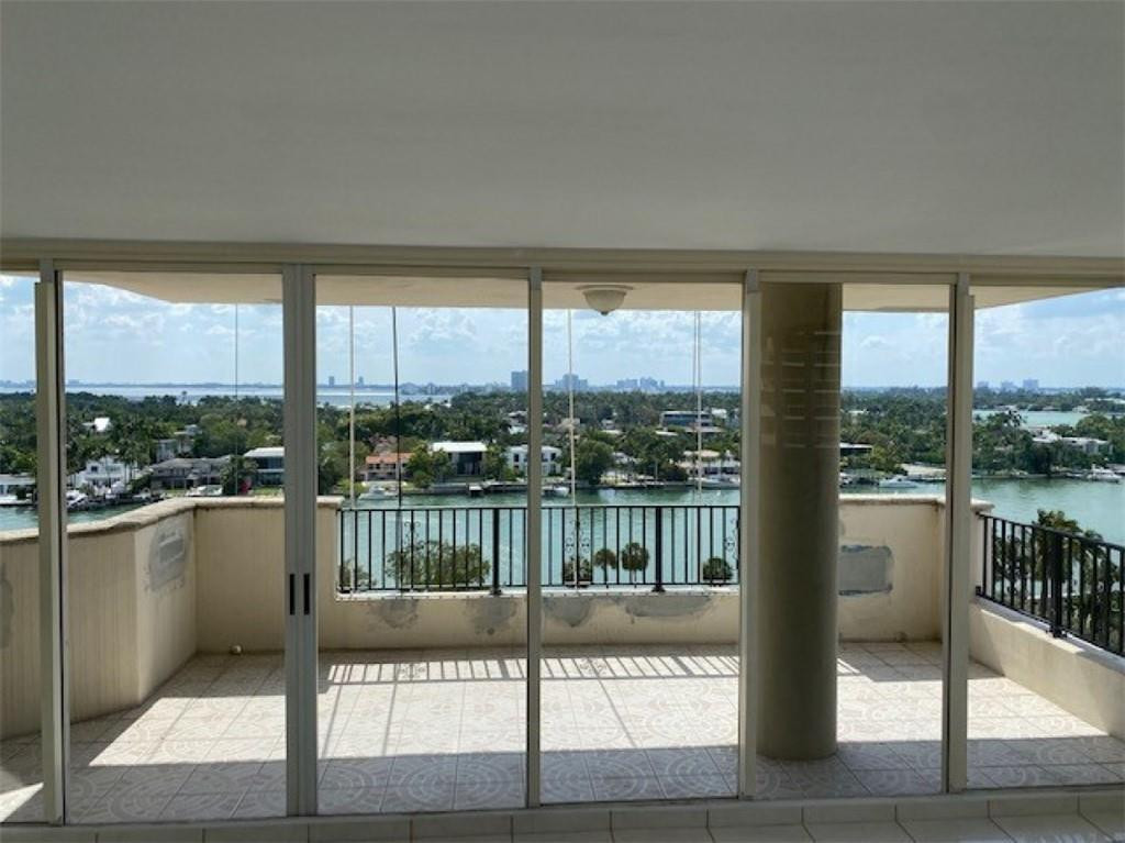 6422 Collins Avenue, Unit 1003 Miami, FL 33141 - Photo 8 of 22 Photo 8