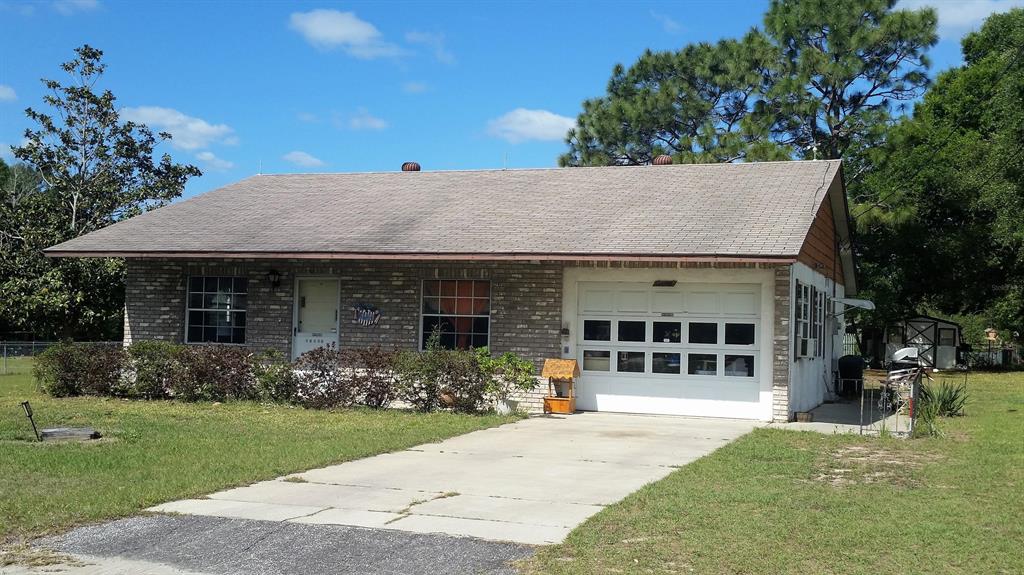 11792 Southeast 72nd Ct Road Belleview, FL 34420 - Photo 1 of 1 Cute Cottage Feel