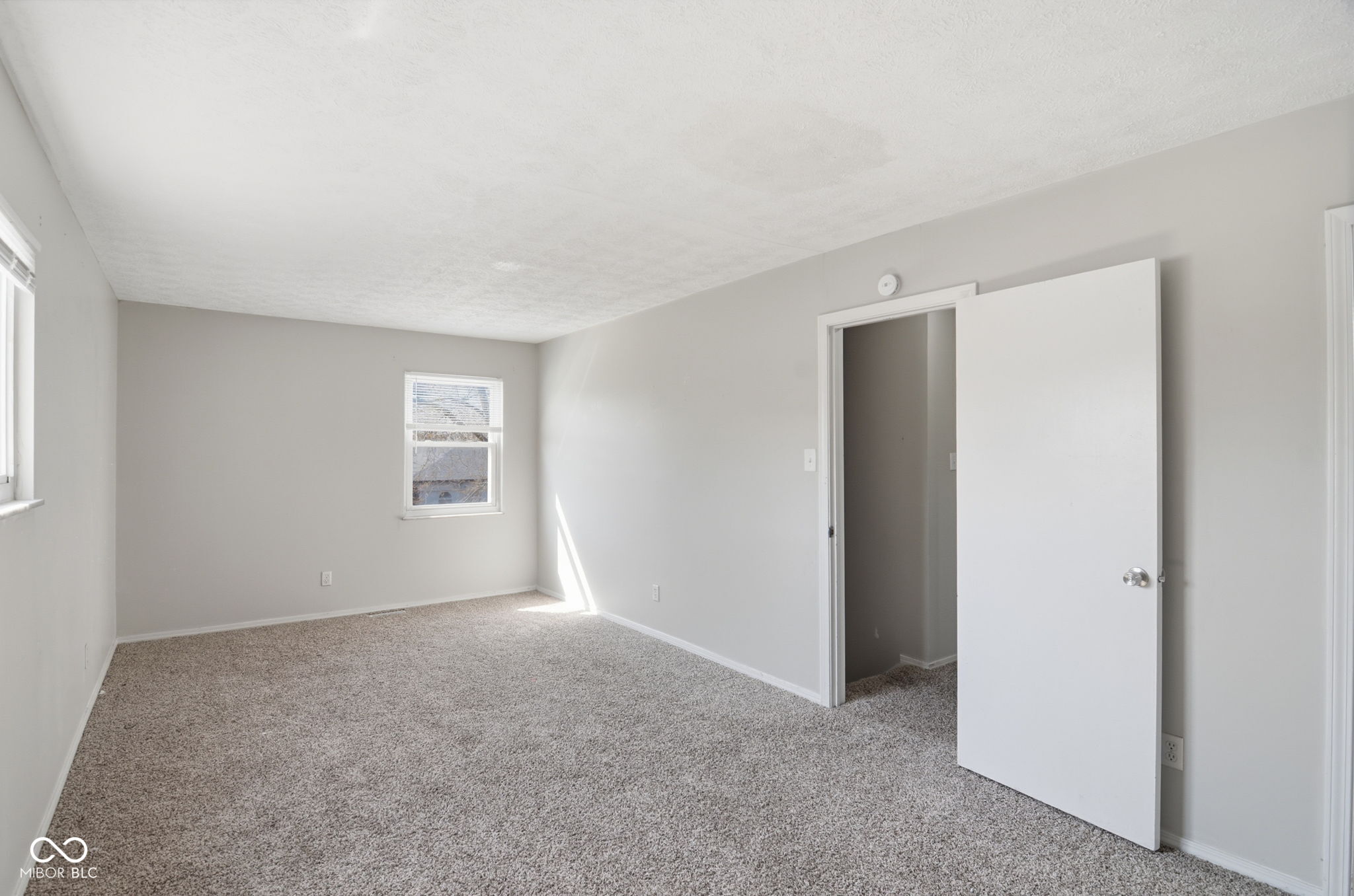 5534 Hill Rise Drive Indianapolis, IN 46237 - Photo 18 of 43