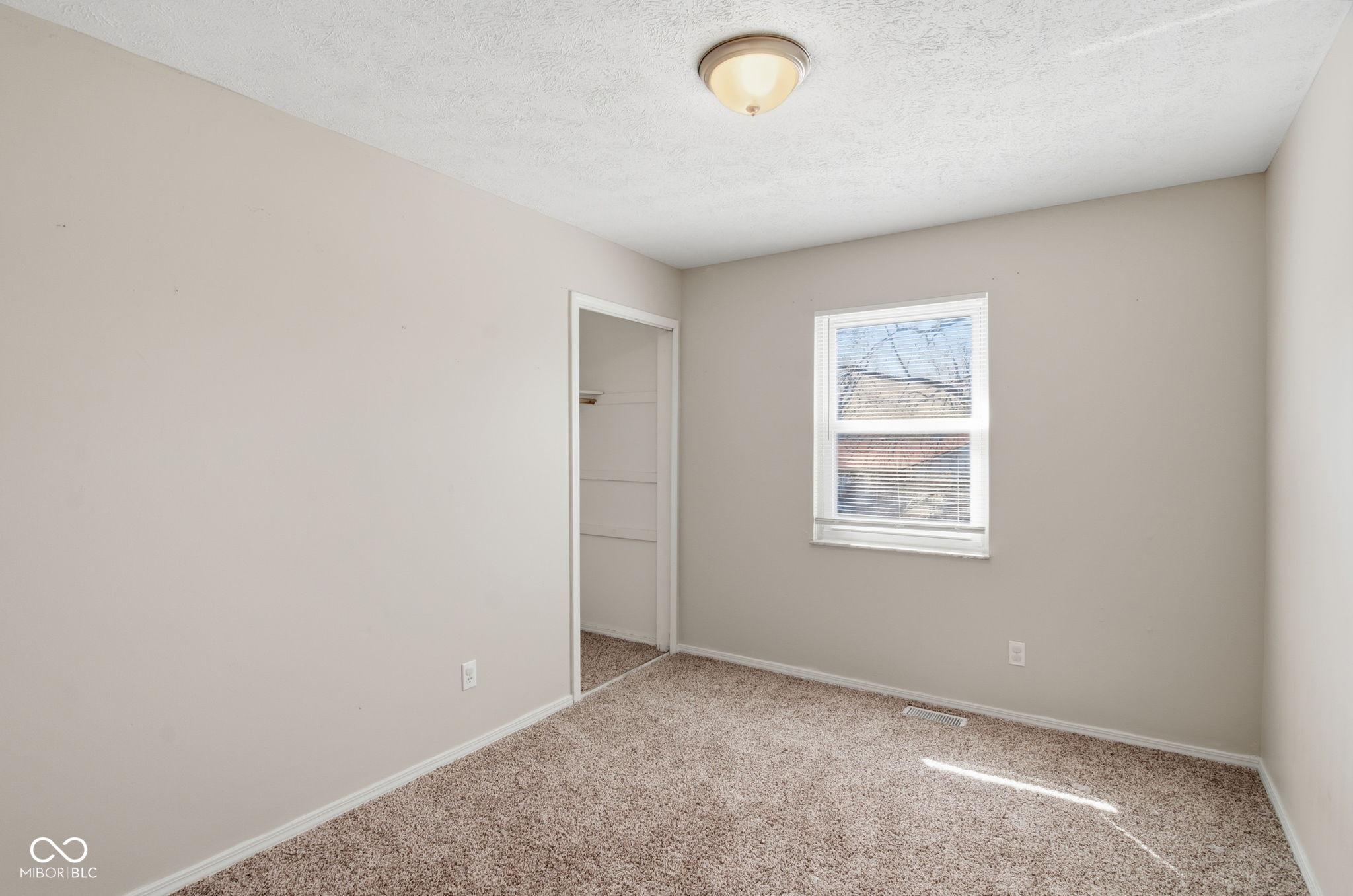 5534 Hill Rise Drive Indianapolis, IN 46237 - Photo 19 of 43