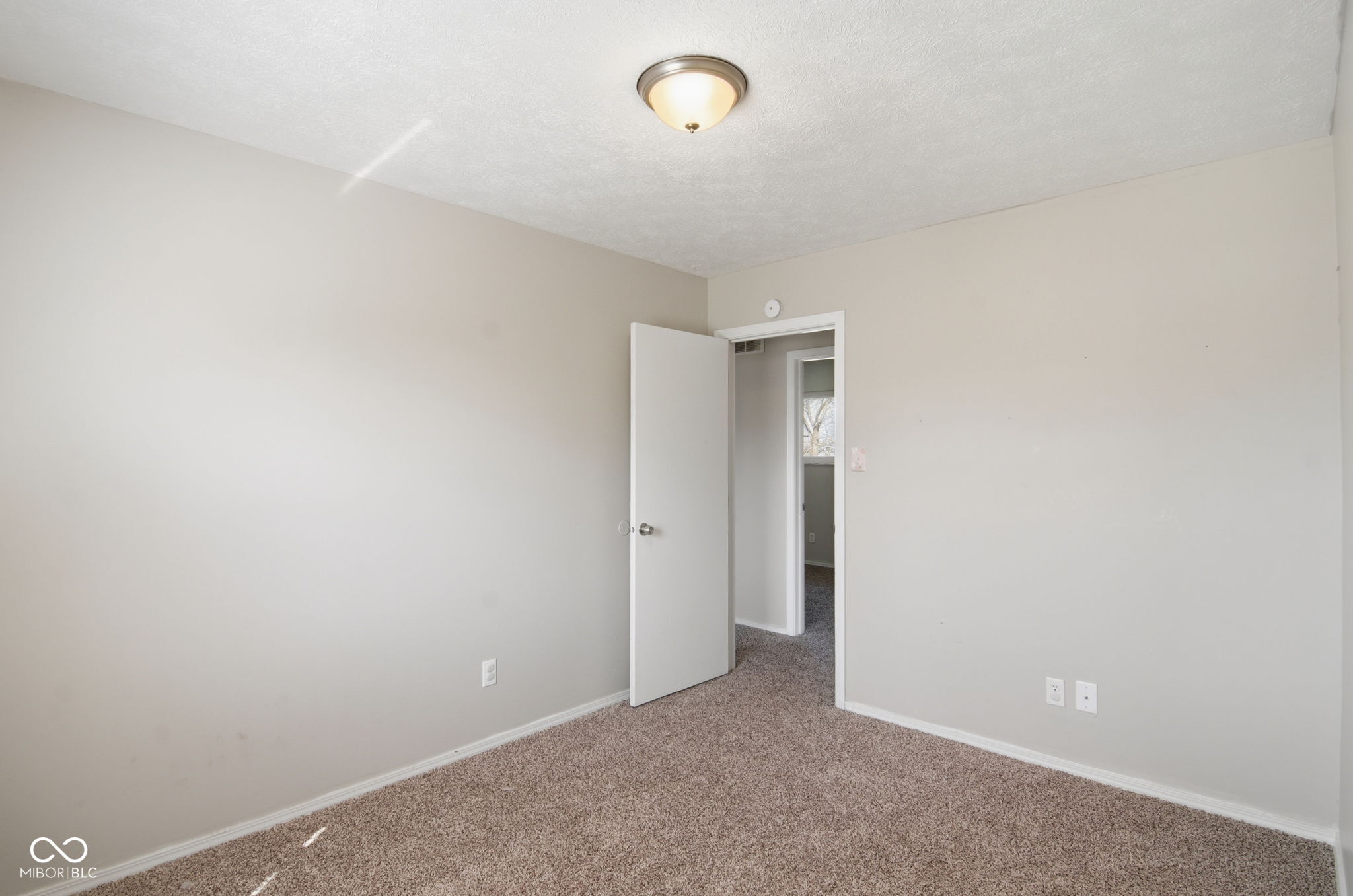 5534 Hill Rise Drive Indianapolis, IN 46237 - Photo 20 of 43
