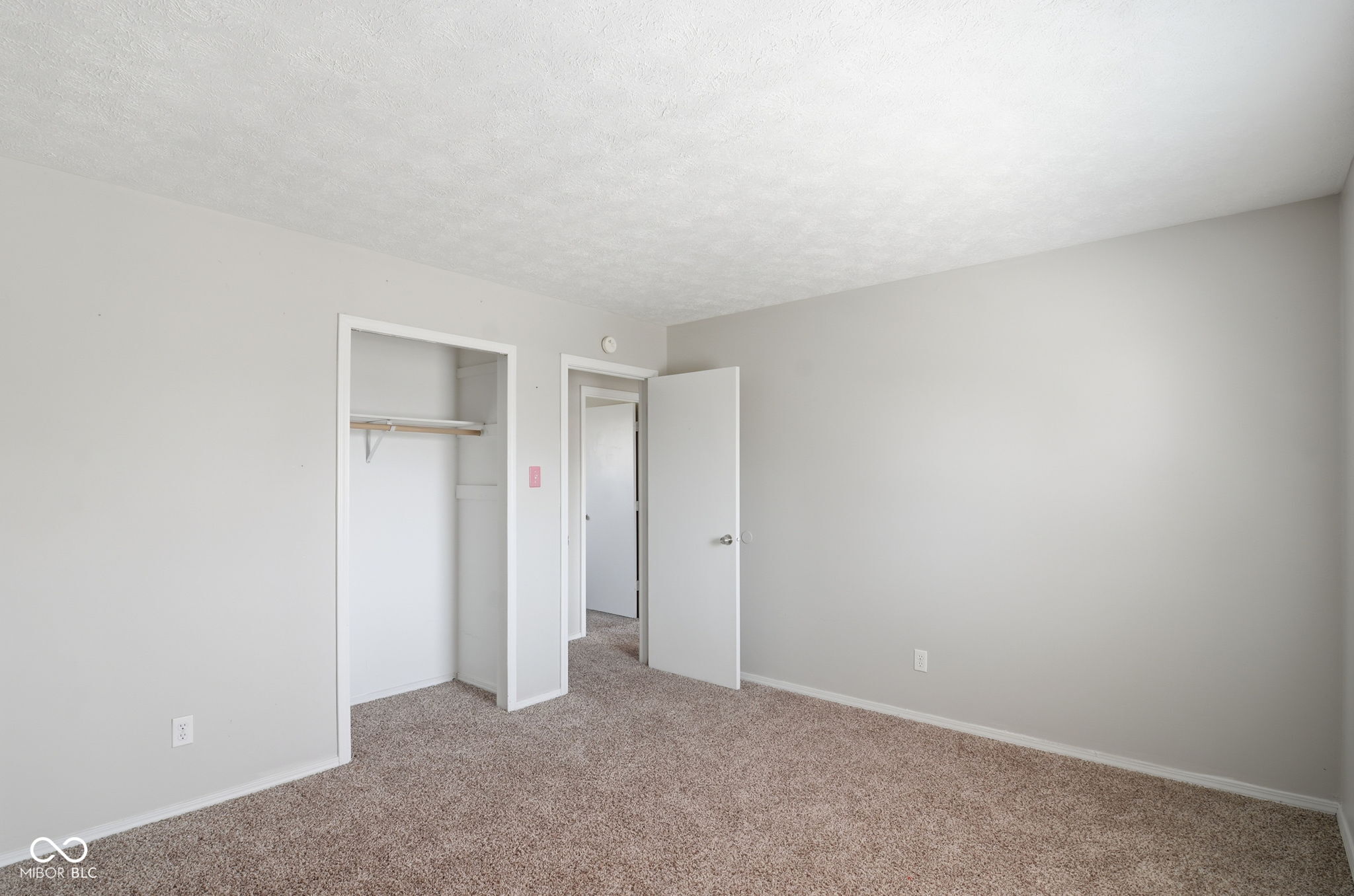 5534 Hill Rise Drive Indianapolis, IN 46237 - Photo 23 of 43