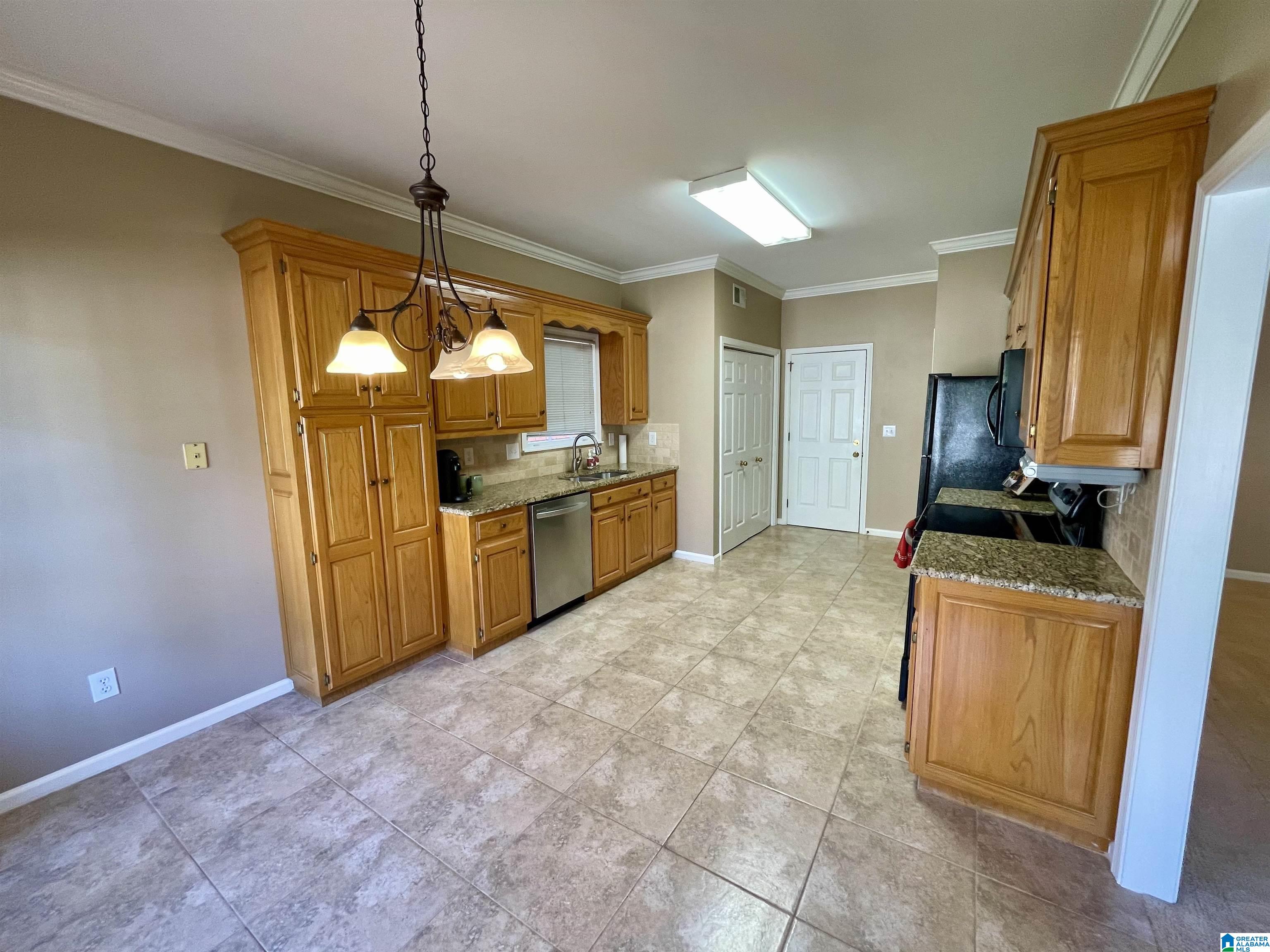 3304 Timber Ridge Drive Birmingham, AL 35243 - Photo 6 of 12