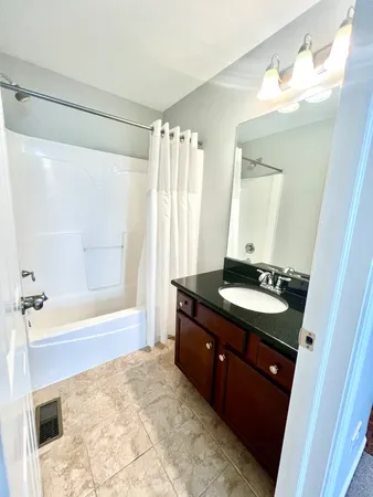 $325,000 | 524 Lily Court, Minooka, IL 60447