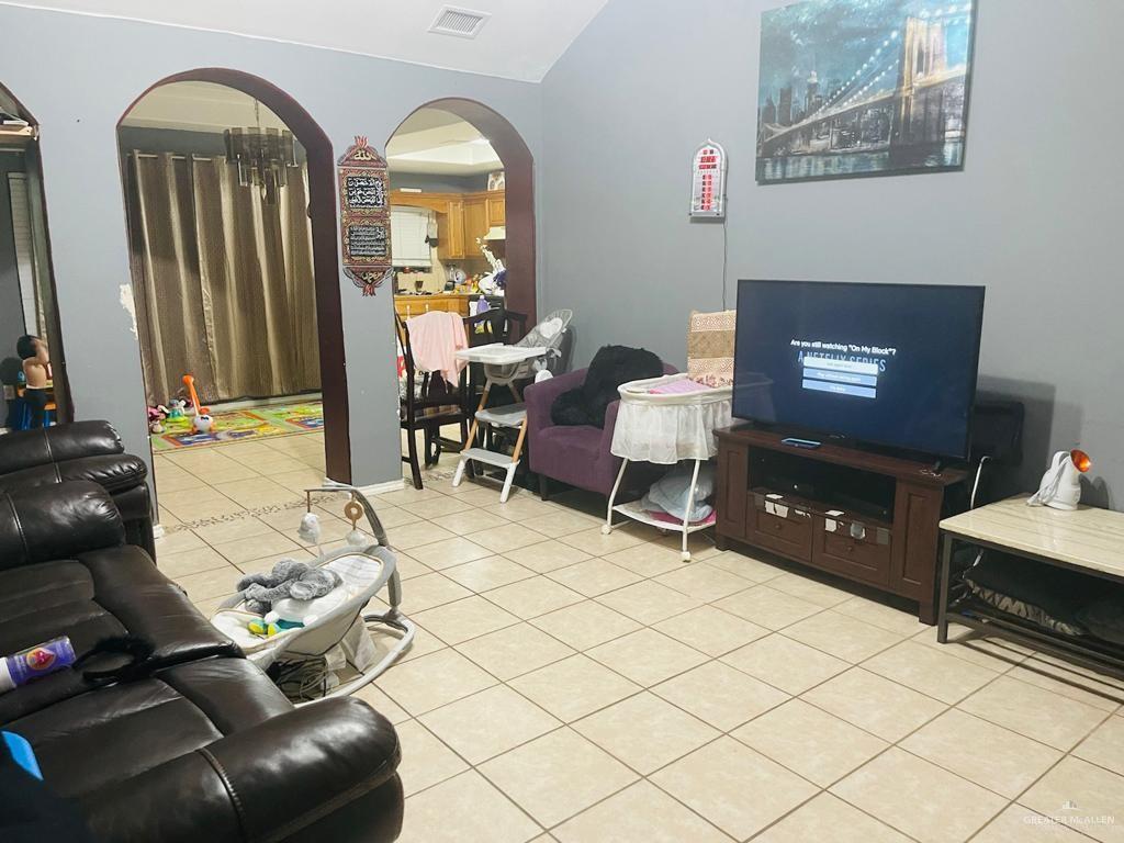 438 Alma Avenue Alamo, TX 78516 - Photo 2 of 23