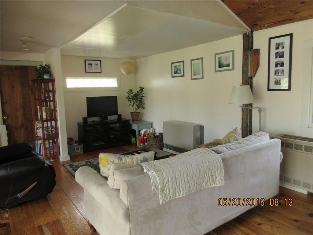 1720 N Road Mount Vernon, ME 04352 - Photo 15 of 34 Living room