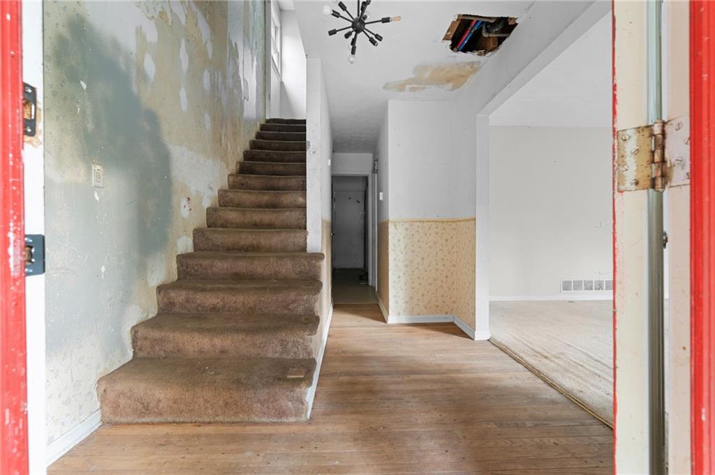 1973 Pinetree Trail Gainesville, GA 30501 - Photo 2 of 26