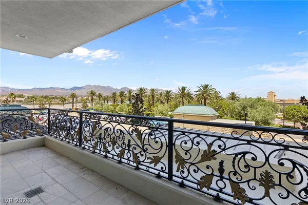 $10,500 | 9103 Alta Drive, Unit 204, Las Vegas, NV 89145