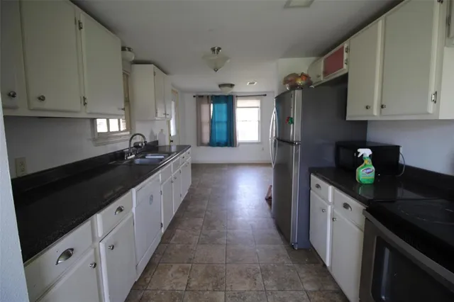 $1,375 | 402 Prairieville Street, Canton, TX 75103