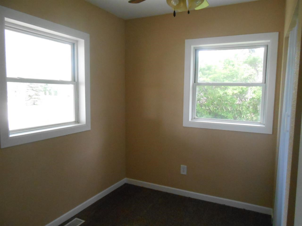 4214 Sheridan Road Pekin, IL 61554 - Photo 3 of 12 Gallery Image 3