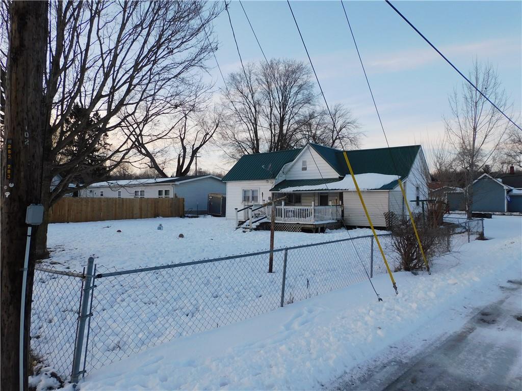 67 Central Street Rosedale, IN 47874 - Photo 4 of 10