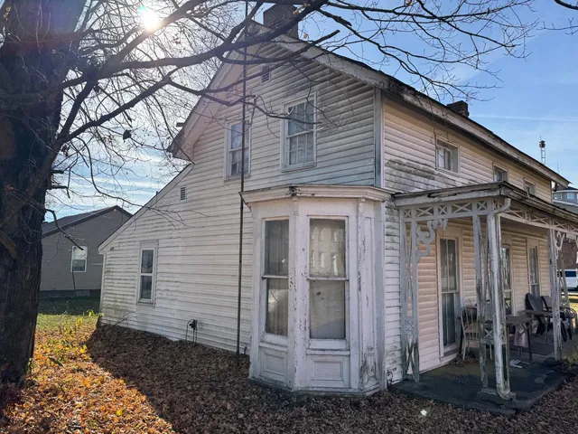 $89,900 | 127 Baltimore Street, Laurel, IN 47024