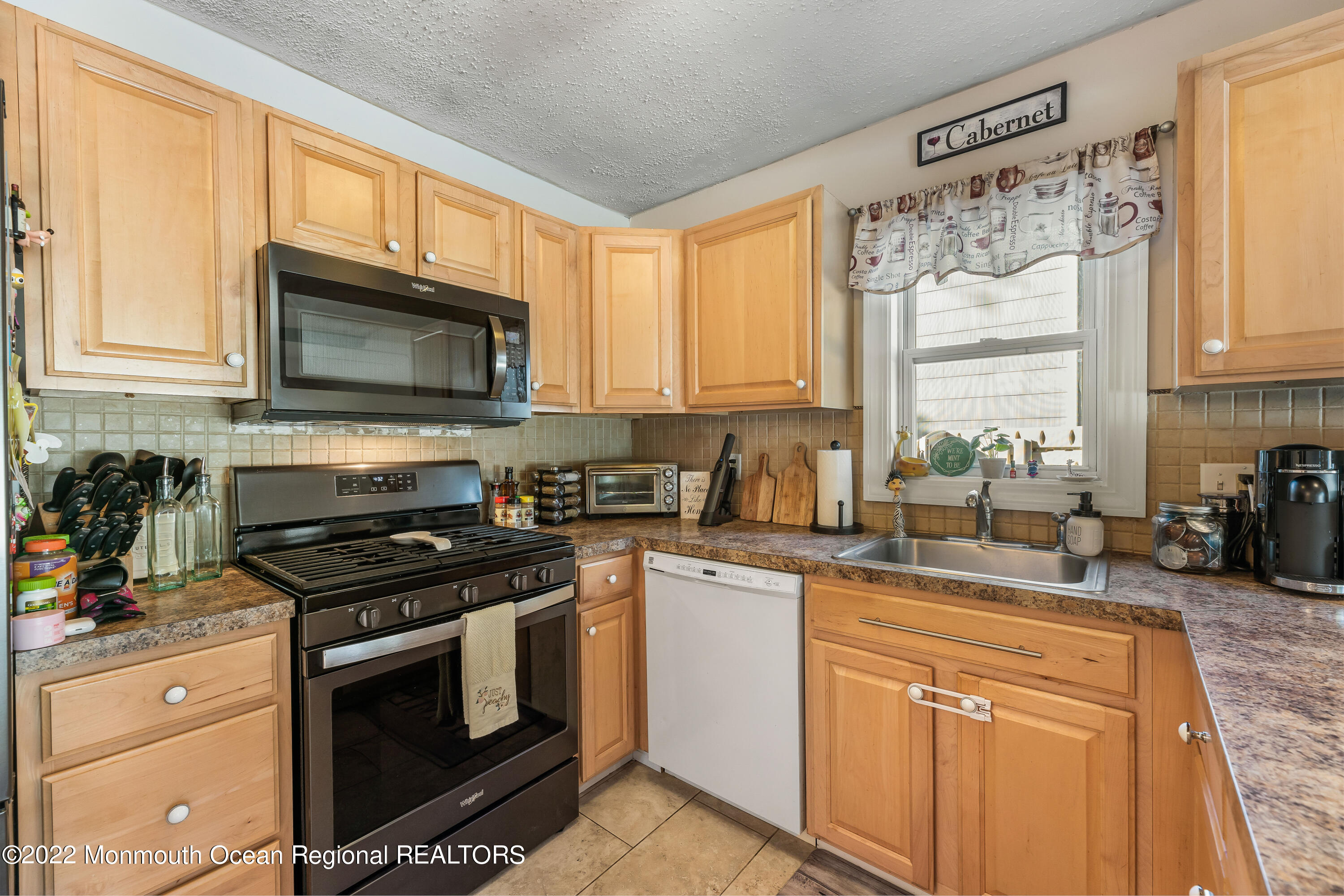 801 Willow Road Toms River, NJ 08753 - Photo 8 of 22 801WillowRd-7