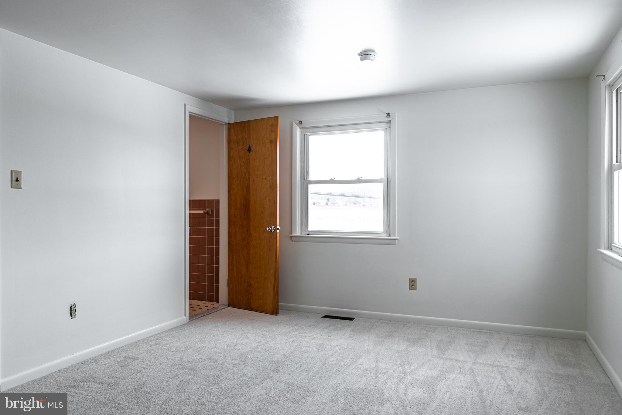 3414 County Line Road Quakertown, PA 18951 - Photo 22 of 36 Primary Bedroom & Bath