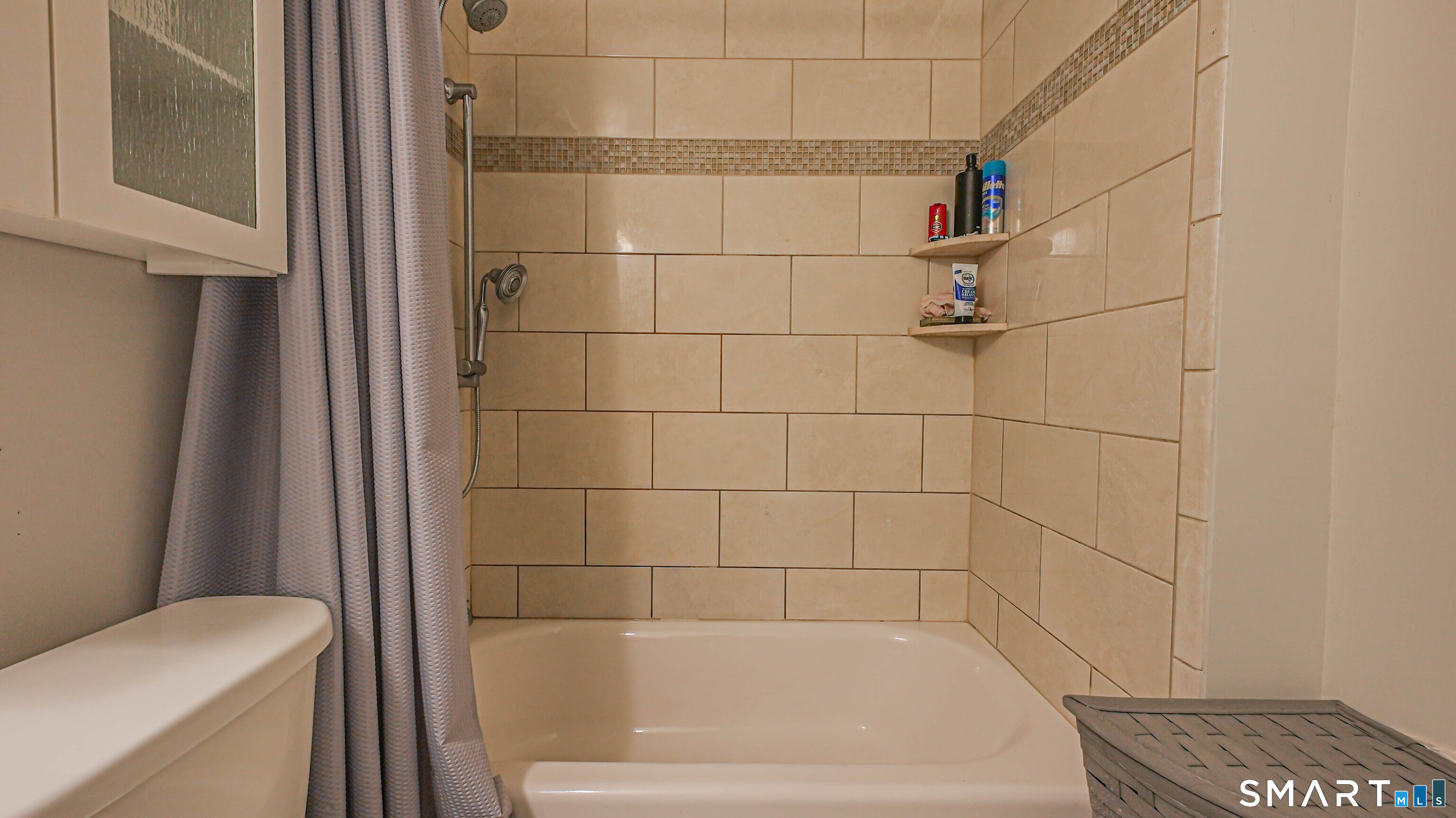 72 River Bend Road, Unit B Stratford, CT 06614 - Photo 16 of 27