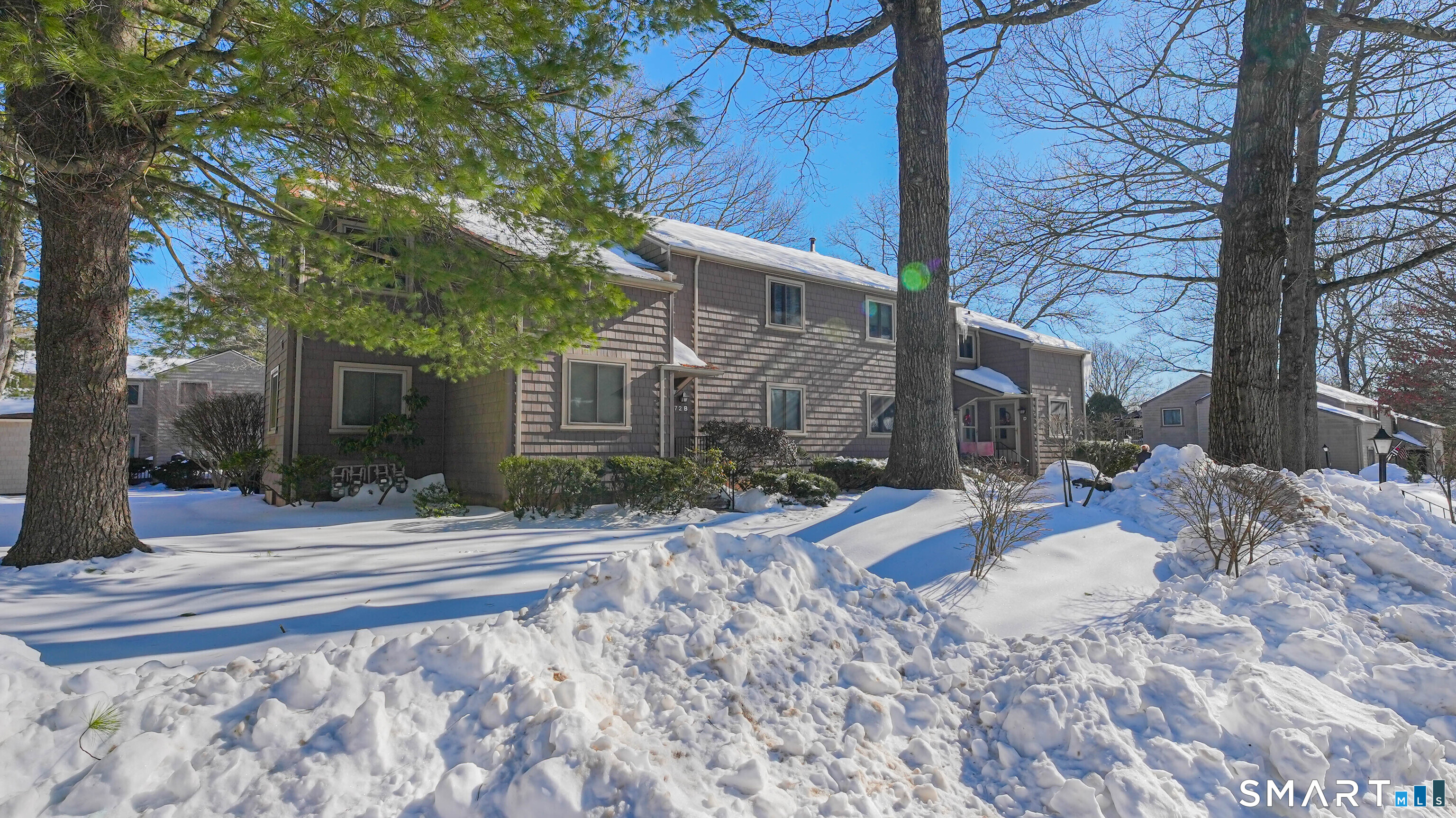 72 River Bend Road, Unit B Stratford, CT 06614 - Photo 2 of 27