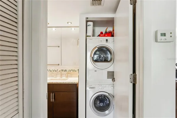 $155,000 | 1975 West Bay Drive, Unit 312, Largo, FL 33770