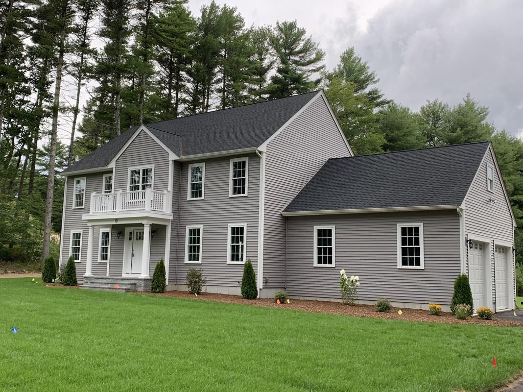 10 Sydney Drive Raynham, MA 02767 - Photo 2 of 29