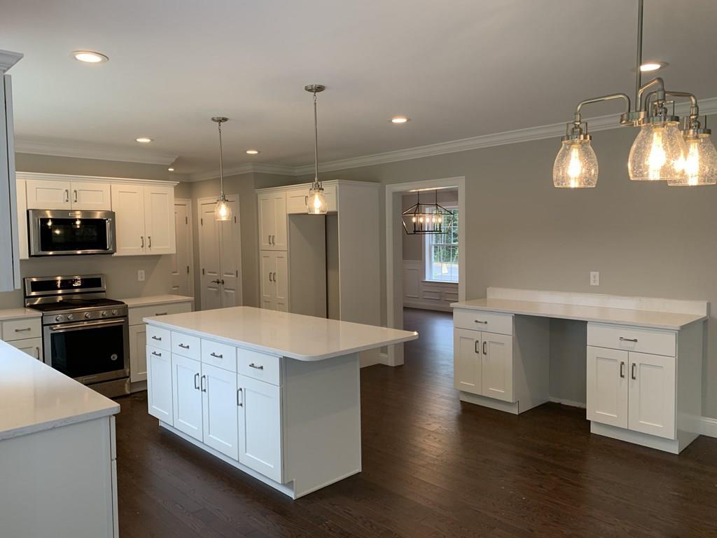 10 Sydney Drive Raynham, MA 02767 - Photo 5 of 29