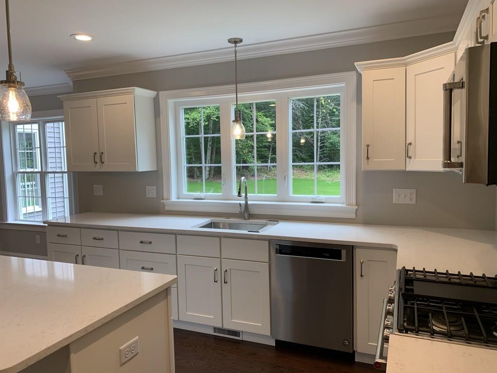 10 Sydney Drive Raynham, MA 02767 - Photo 8 of 29