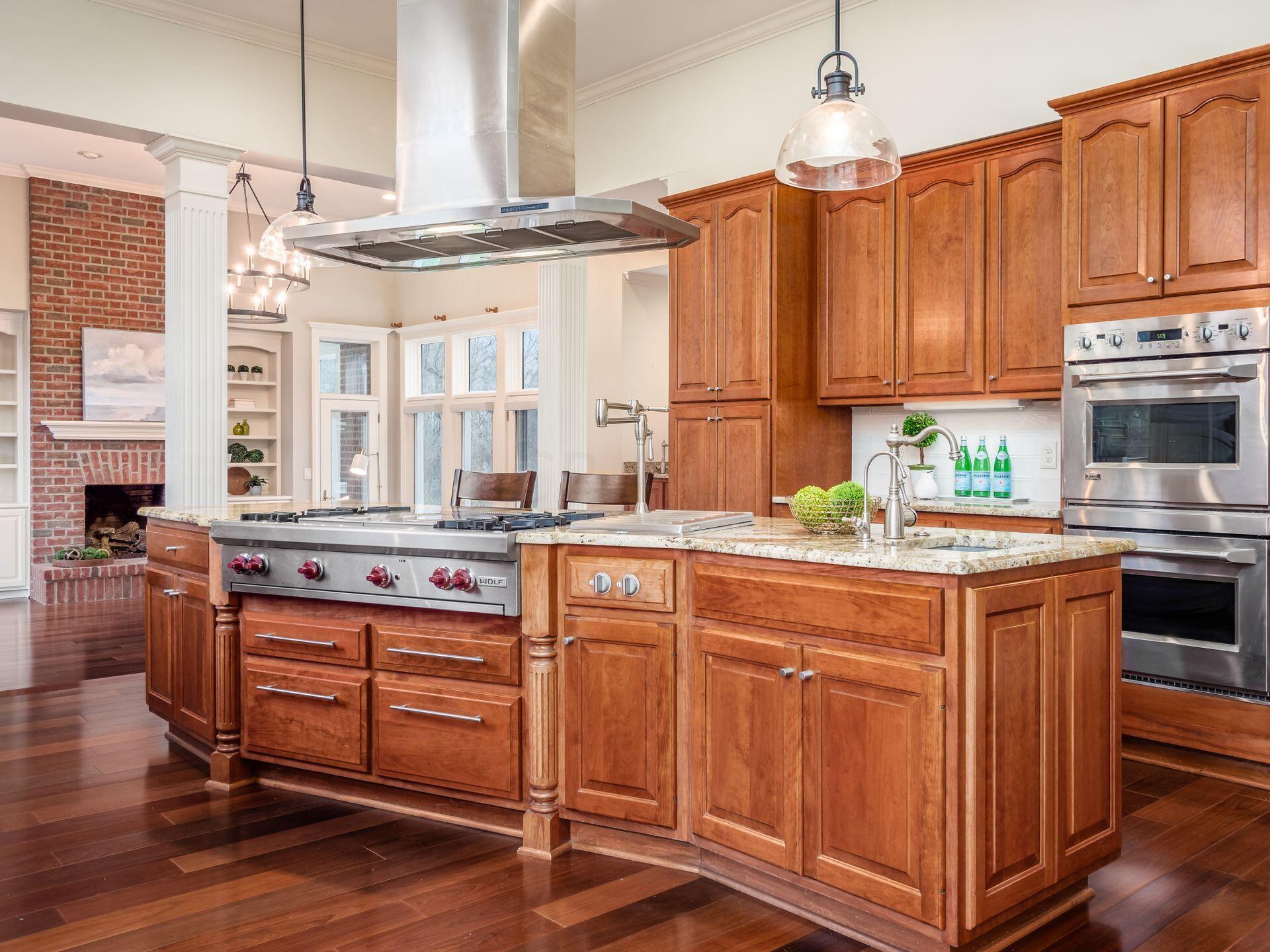 2576 Colts Neck Road Blacklick, OH 43004 - Photo 14 of 71 Wolf 48" cooktop range