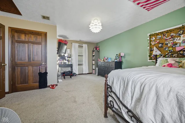 $434,900 | 3218 South 375 East, Shelbyville, IN 46176