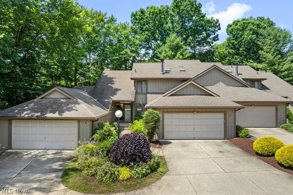 $349,900 | 2180 Stone Creek Trail, Cuyahoga Falls, OH 44223