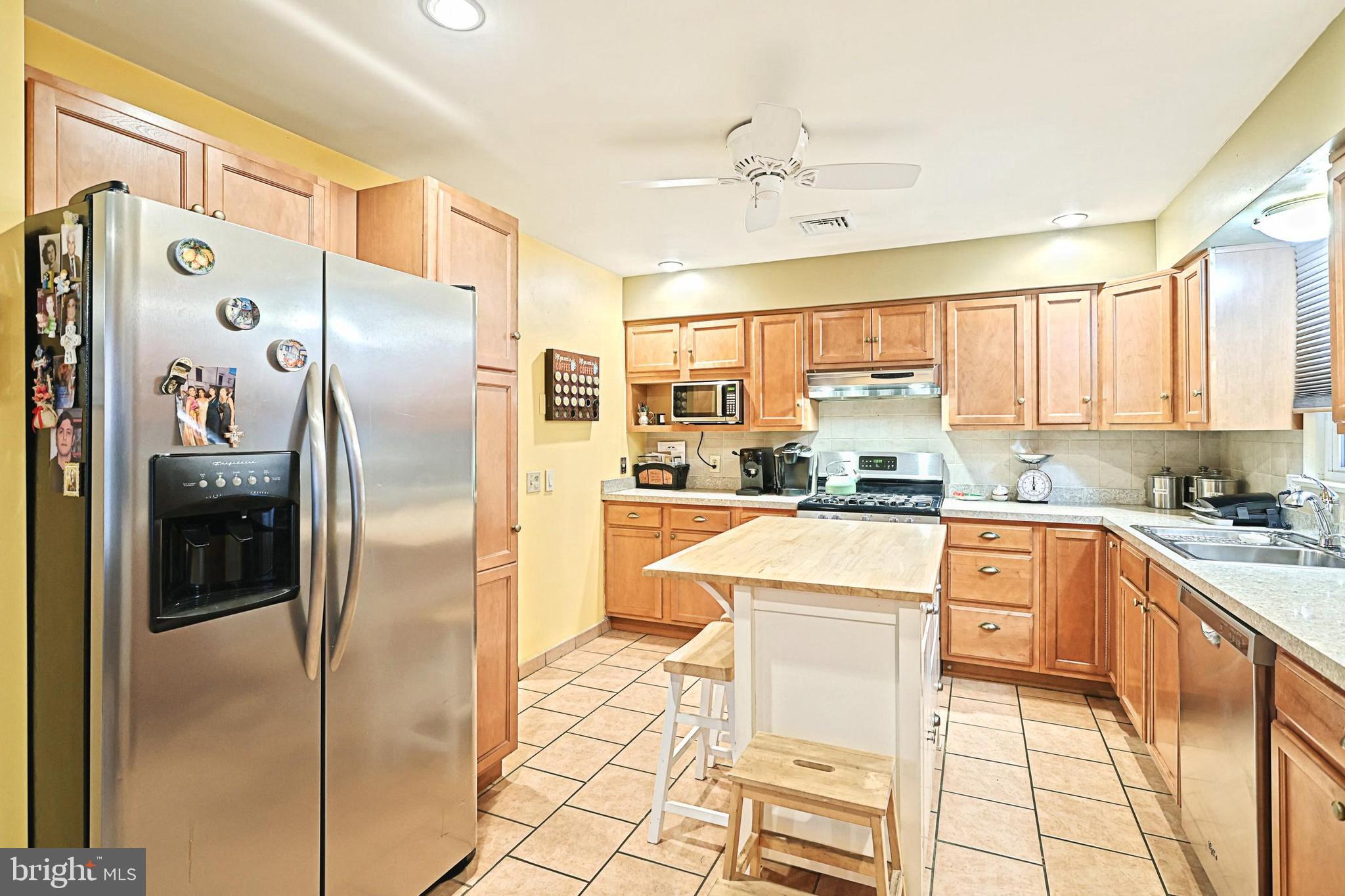 3370 Edenbridge Road York, PA 17402 - Photo 11 of 29 Gallery Image 11