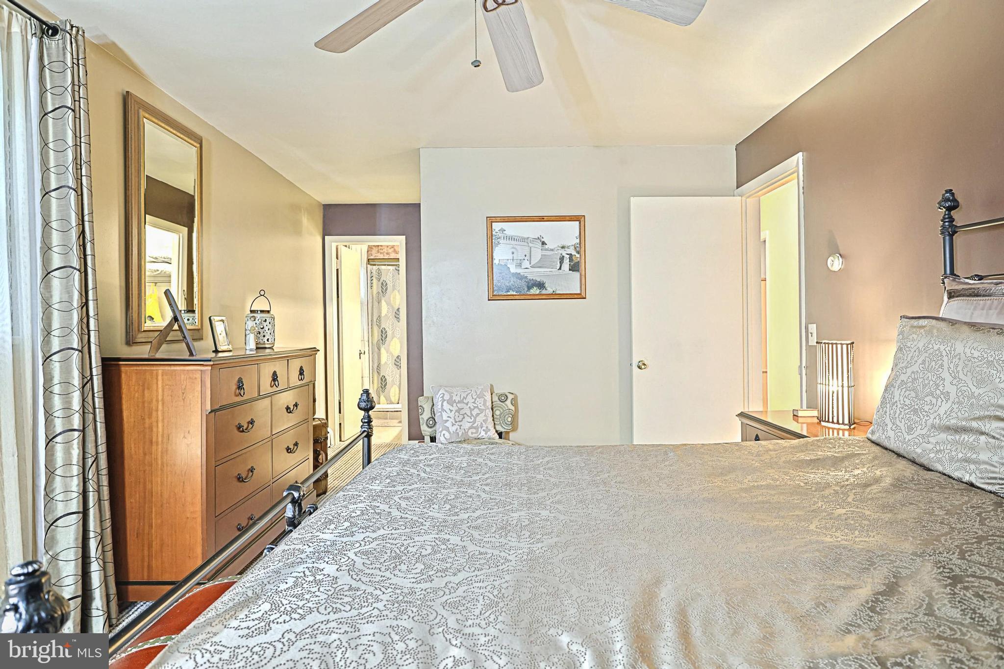 3370 Edenbridge Road York, PA 17402 - Photo 17 of 29 Gallery Image 17