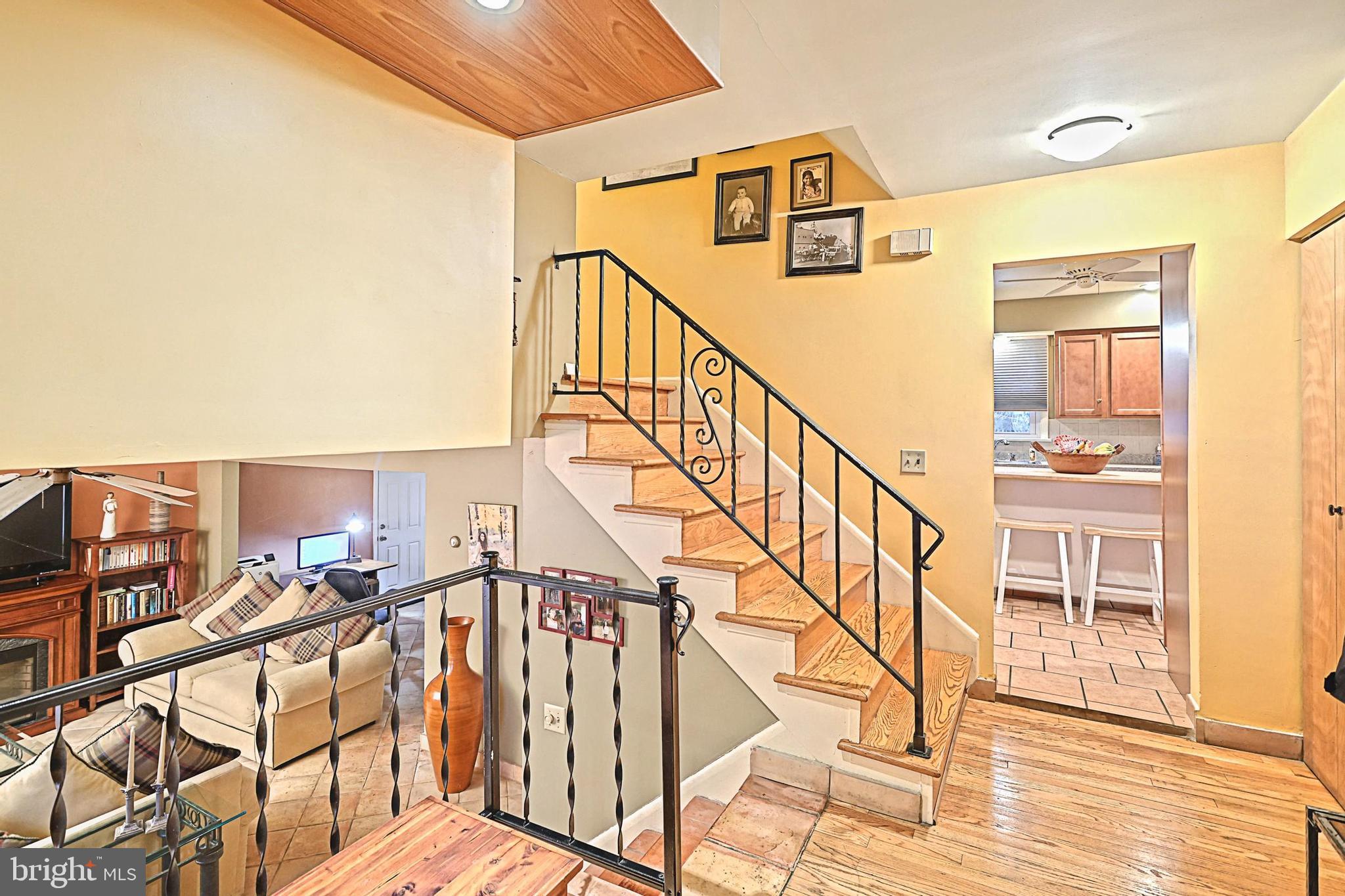 3370 Edenbridge Road York, PA 17402 - Photo 5 of 29 Gallery Image 5