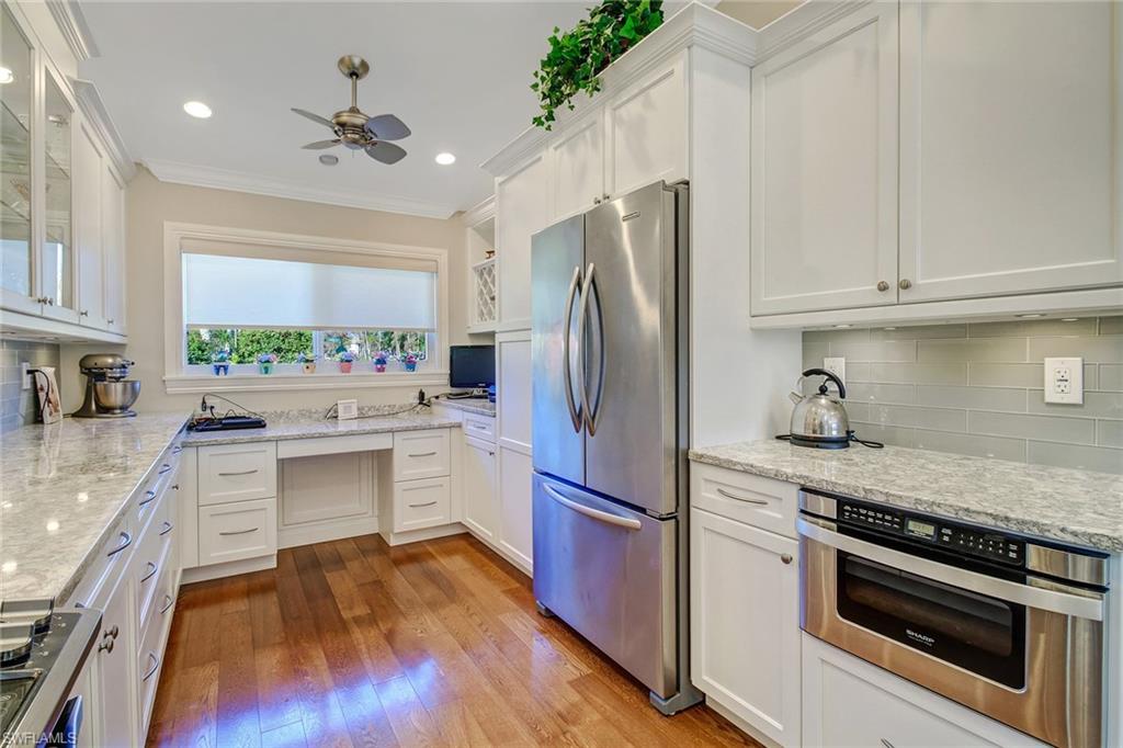 403 Kings Way Naples, FL 34104 - Photo 10 of 25 Gallery Image 10