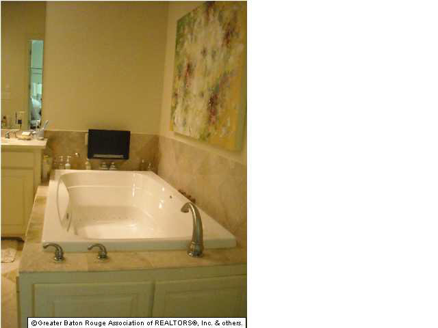 4747 Bennett Drive Baton Rouge, LA 70808 - Photo 9 of 16 Gallery Image 9